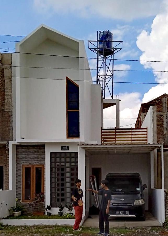 Ambarukmo Green Hill / Ma 8 Yogyakarta Exterior foto